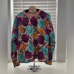 Nike woman’s sportswear icon clash roses crewneck sweatshirt